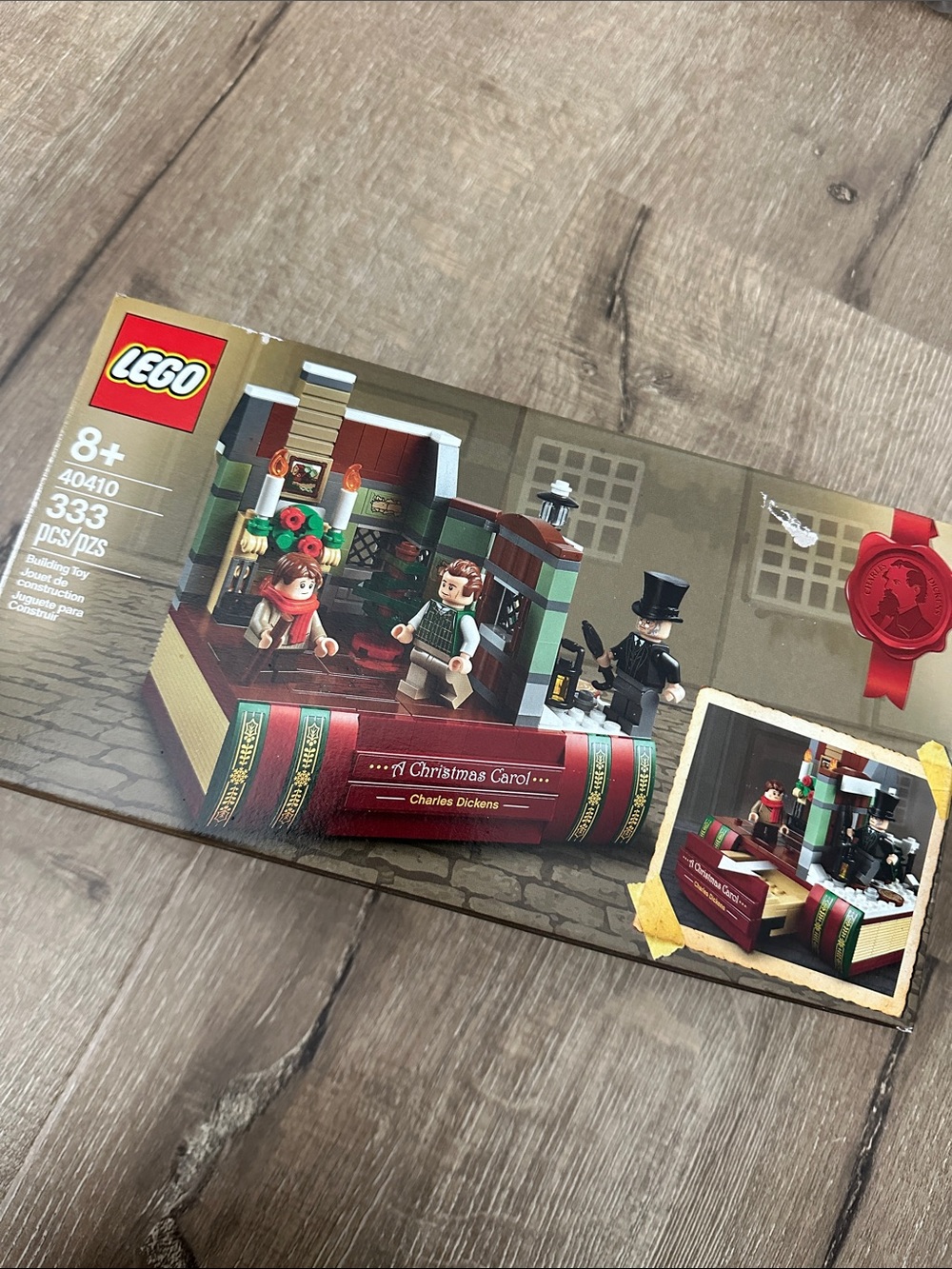 LEGO A Christmas Carol Book Scene Set - Red, Dark Green, Brown